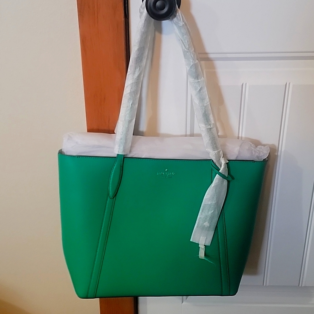 KATE SPADESnow Pea Cara Refined Grain Leather Large Tote